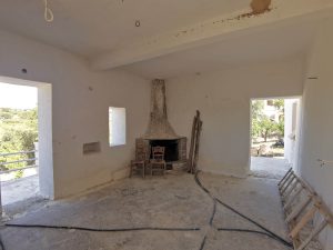 Innenraum im Rohbau - Villa mit Studio bei Maleme auf Kreta zu verkaufen