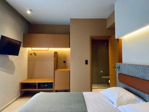 Evripides Hotel in Athen - Doppelzimmer mit Blick auf die Akropolis - Bild 06