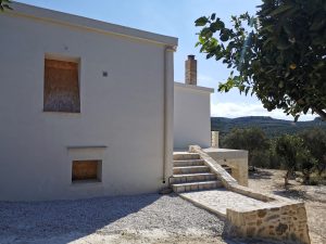 Fassade der Villa - Villa mit Studio bei Maleme auf Kreta zu verkaufen