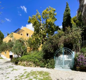 Haus im Grünen - Landhaus mit Olivenhain bei Maleme auf Kreta zu verkaufen