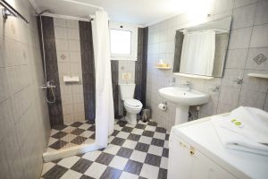 Apartment mit 1 Schlafzimmer und Meerblick, Bad - Zorbas Apartments Volissos Chios