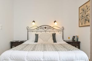 Comfort Apartment mit seitlichem Meerblick, Schlafzimmer - Marine Dream Seaside Hotel Plaka Naxos