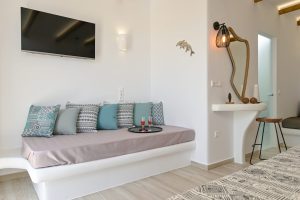 Grand Suite mit Meerblick, Wohnbereich - Marine Dream Seaside Hotel Plaka Naxos
