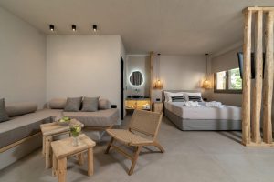 Hideaway Suite, Wohn- und Schlafbereich - Amo Golden Suites Golden Beach Thassos