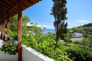 Außenansicht mit Meerblick - Zorbas Apartments Volissos Chios