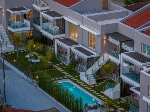 Anlage mit Pool - Anastasia Residential Complex Ofrynio