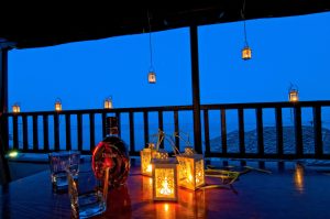 Balkon am Abend - Flamingo Hotel Chorefto Pilion
