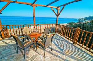 Veranda mit Meerblick - Flamingo Hotel Chorefto Pilion