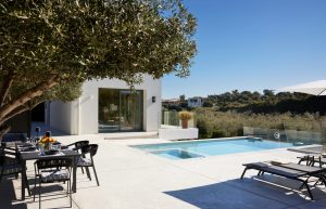 Pool mit Liegen - Arbora Olea Villas Skaleta Rethymnon