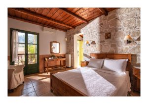 Drei-Zimmer-Apartment mit zwei Bädern, Schlafzimmer - Enagron Öko-Dorf Axos Kreta