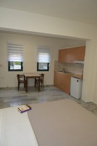 Romatica Hotel - Economy Studio - Bild 02