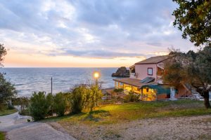 Tolis Studios und Apartments - Bild 02