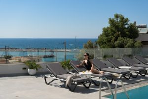 Terrasse mit Meerblick - Villa EmJo Panormo Kreta