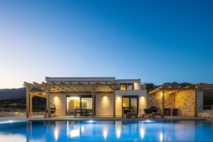 Villa am Abend - Villa Pelagria Frangokastello