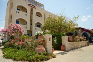 Aglaia mit Blumengarten – Aglaia Kalamaki Kreta