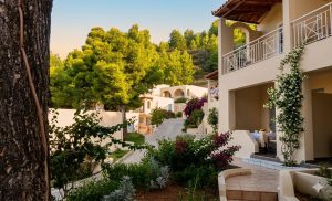 Alonissos Beach Bungalows & Suites in Chrysi Milia