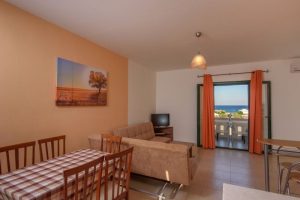 Apartment mit 2 Schlafzimmern – Wohnküche – Kiklamino Kalamaki Kreta