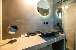 Bad Omilos Beachfront House Paros