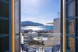 Balkon mit Meerblick – Afroditi Apartments Makrys Gialos Kreta