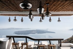 Bar mit Caldera-Blick - On The Rocks Hotel Imerovigli Santorini