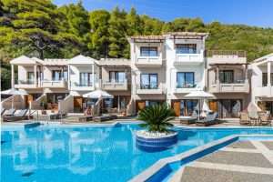 Blue Green Bay in Panormos auf Skopelos