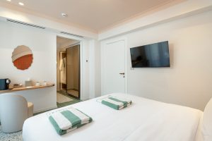 Comfort-Zimmer mit Poolblick, Villa Coo Kos-Stadt