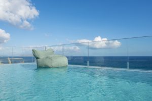 Dachpool über dem Meer – SanSal Boutique Hotel, Chania
