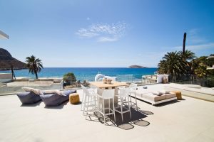 Dachterrasse mit Meerblick – Almyra Seaside Luxury Suites, Kantouni
