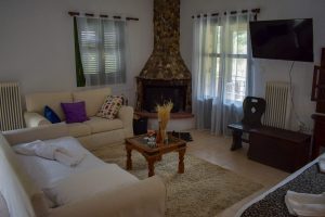 Deluxe-Studio mit Kamin - Muntenia Inn Kalavrita