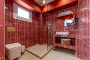 Duschbad der Suite – 4 Living, Heraklion