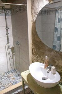 Dusche - Steinhaus Koumeika Samos