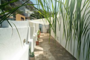 Eingang – Manifesto Seaview Apartments I & II, Masouri