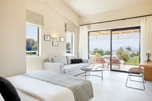 Elivi Skiathos in Koukounaries