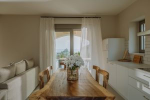 Essbereich Nama Seaside Villas Kanali