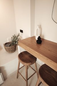 Esstheke 203, Om Living Afitos