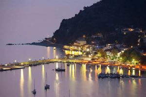 Flisvos Beachfront Apartments in Loutraki auf Skopelos