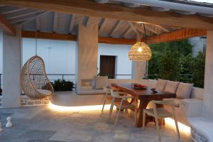 Haus Chorefto – überdachte Terrasse mit Essplatz – Sunrise Garden Hills Makrirachi Pilion