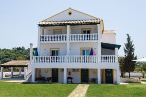 Haus mit Balkonen Kosmos Beach Roda Korfu
