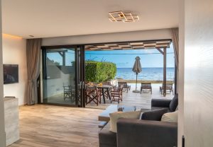 Villa 1 Wohnzimmer - Mary Beach Villas Frangokastello