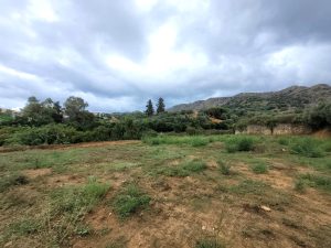 Ebenes Grundstück mit Bergblick - Baugrundstück bei Chania auf Kreta zu verkaufen