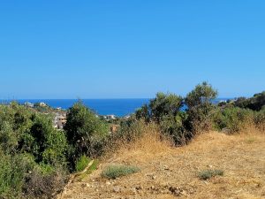 Blick aufs Meer - Baugrundstück mit Baugenehmigung bei Chania auf Kreta zu verkaufen