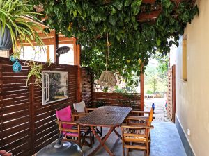 Überdachte Terrasse - Maisonette in Maleme auf Kreta zu verkaufen