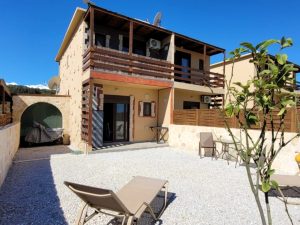 Möblierte Maisonette mit Garten bei Vamos - Immobilie auf Kreta
