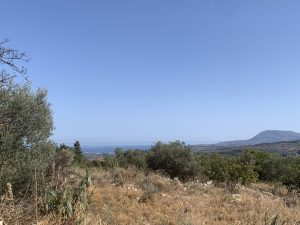 Blick aufs Meer - Ebenes Baugrundstück bei Kalyves auf Kreta zu verkaufen