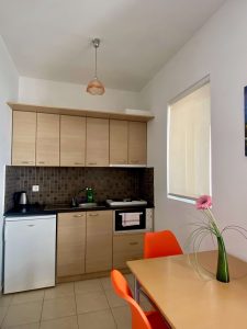 Küchenzeile im Superior-Studio – Manolis Apartments, Plakias