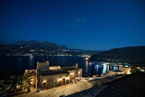 Limeni am Abend - Limeni Village Hotel