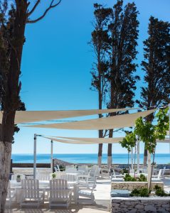 Lounge am Strand Votsalo Seaside Andros