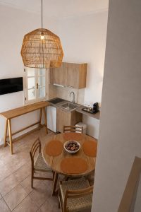 Maisonette mit 2 Schlafzimmern – Wohnbereich – Althea Suites, Naoussa