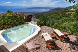 Mini-Pool mit Blick auf die Berge – Villa Evridiki, Agios Georgios Nileias, Pilion