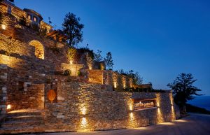 Natursteinmauern am Hang – Sunrise Garden Hills Makrirachi Pilion